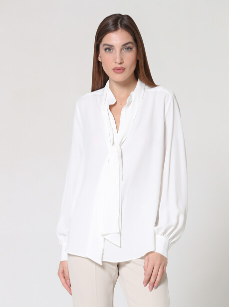 Silk shirt with sash - 6