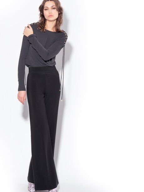 Flare-fit trousers in fluid viscose - 3