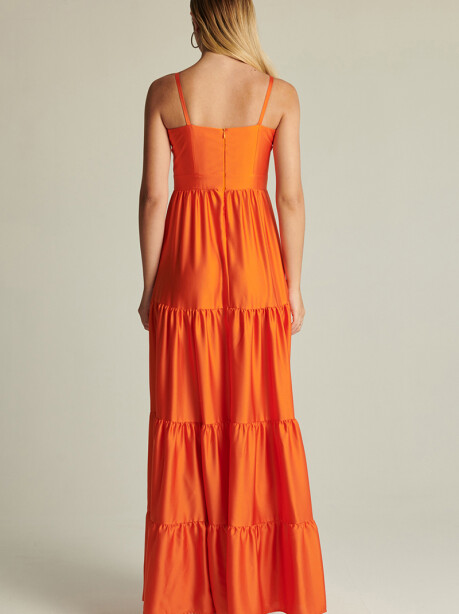Long dress with square neckline - 4