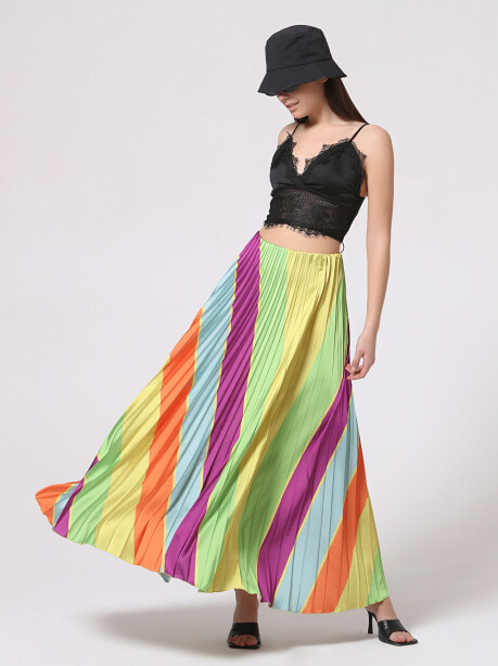 Pleated multicolored patterned maxi skirt - 3
