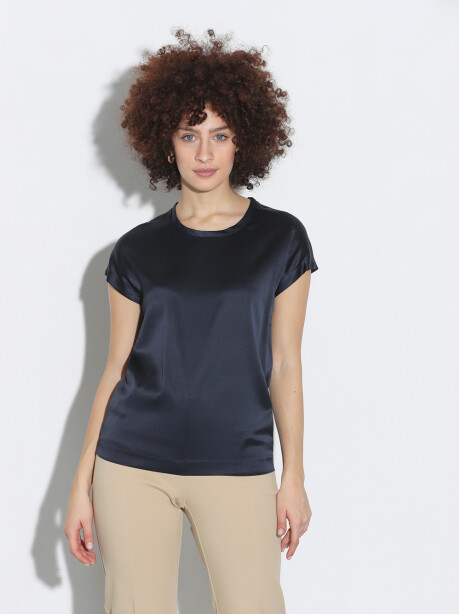 Short-sleeved blouse in silk satin - 3