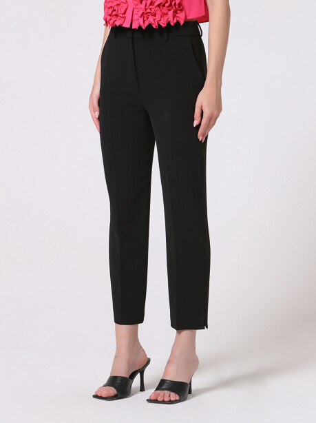Pantaloni classici con spacchetto sul fondo - 1