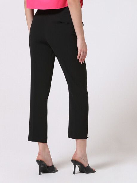 Pantaloni classici con spacchetto sul fondo - 3