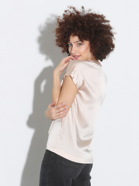 Short-sleeved blouse in silk satin - 2