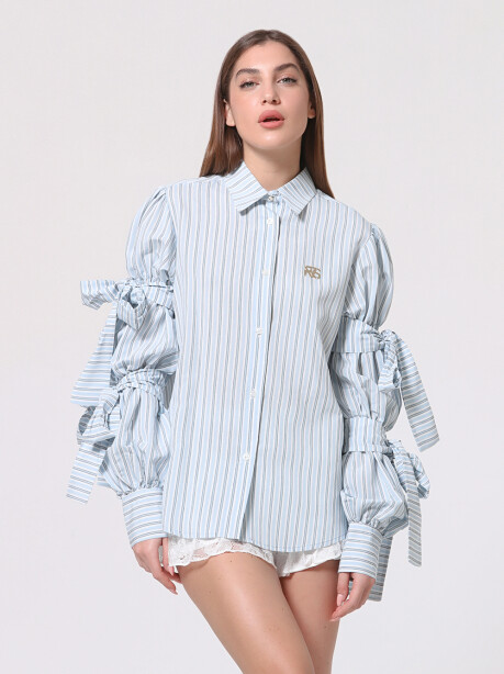 Classic patterned striped shirt with ribbons - 1