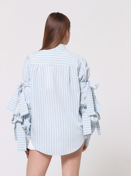 Classic patterned striped shirt with ribbons - 4