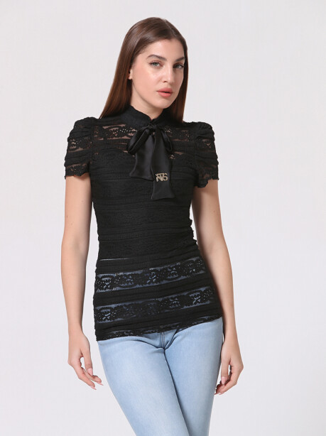 Embroidered lace-effect T-shirt - 5