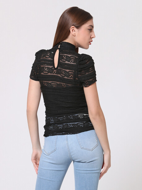 Embroidered lace-effect T-shirt - 6
