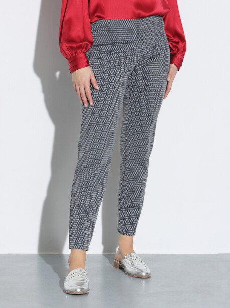 Honeycomb patterned trousers - 3