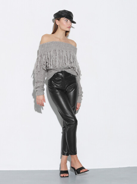 Sweater with fringes - 3