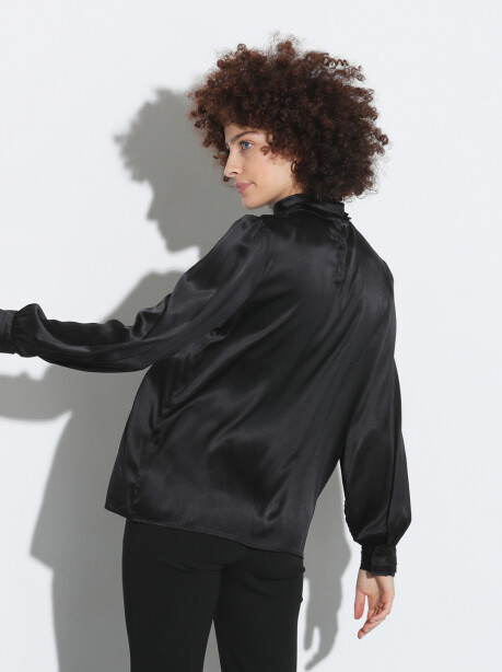 Long-sleeved satin shirt - 2