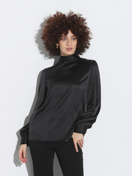 Long-sleeved satin shirt - 4