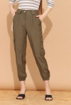 Pantaloni modello cargo - 1