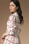Patterned pleated dress with roses - 2
