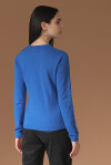 Cashmere sweater with jewel buttons on the shoulder - 4