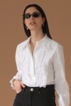 Shirt with ruffles and pearl buttons - 4