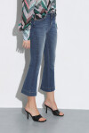 Flare jeans cut at the ankle - 4