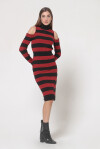 Knitted sheath dress with bare shoulders - 3