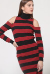 Knitted sheath dress with bare shoulders - 4