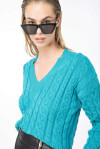 Boxy sweater with mix of cables - 3