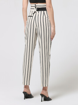 Pantaloni rigati con bustino a contrasto - 3