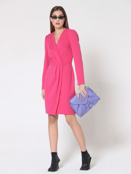 Vestito con scollo a V - 3