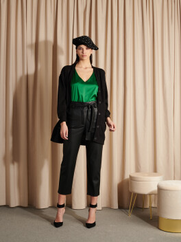 Cardigan lungo con carré in pizzo