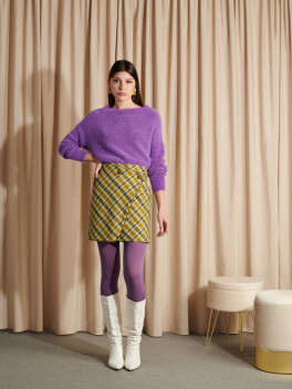 Maglia effetto "furry" con scollo a barca