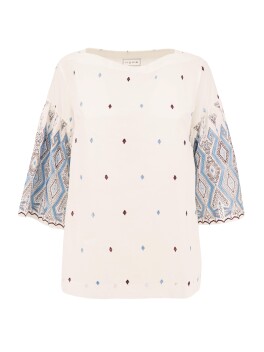 Blusa con decorazioni etniche