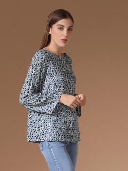 Bat blouse with abstract pattern - 3