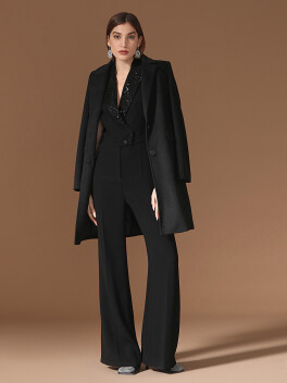 Sleeveless jumpsuit with sequin lapels - 3